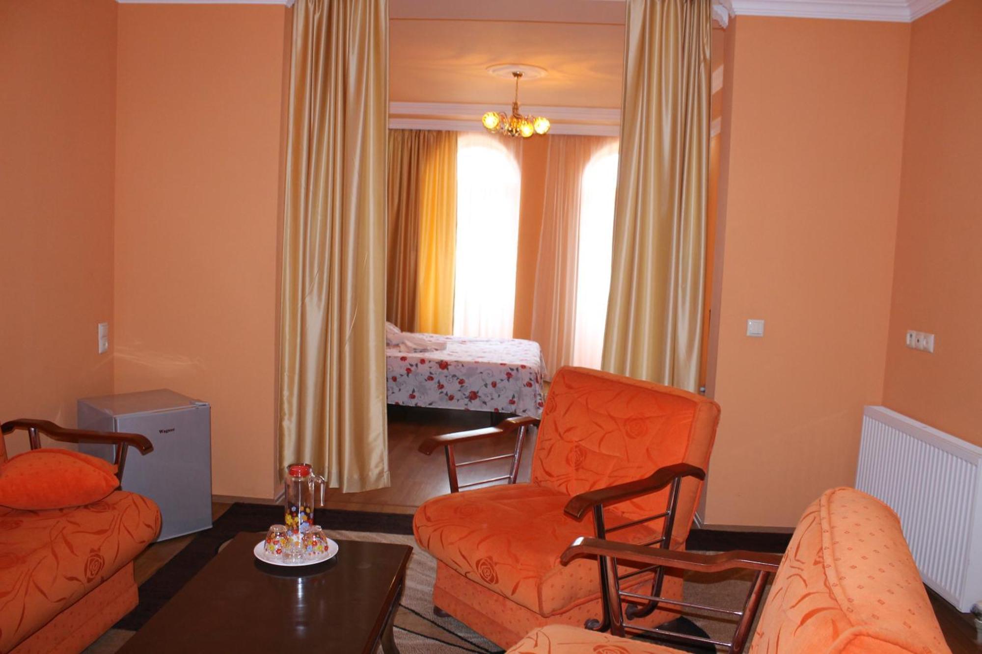 Marani Hotel Batumi Quarto foto